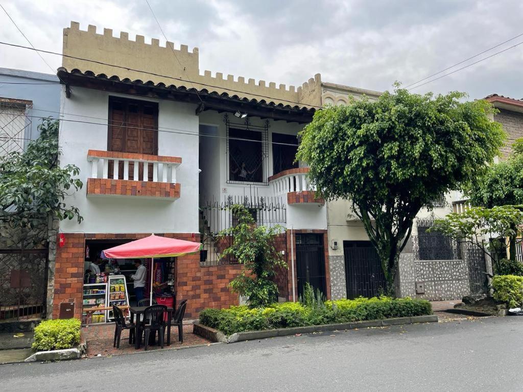 Ayenda Sarayu House Hotel Medellin Luaran gambar